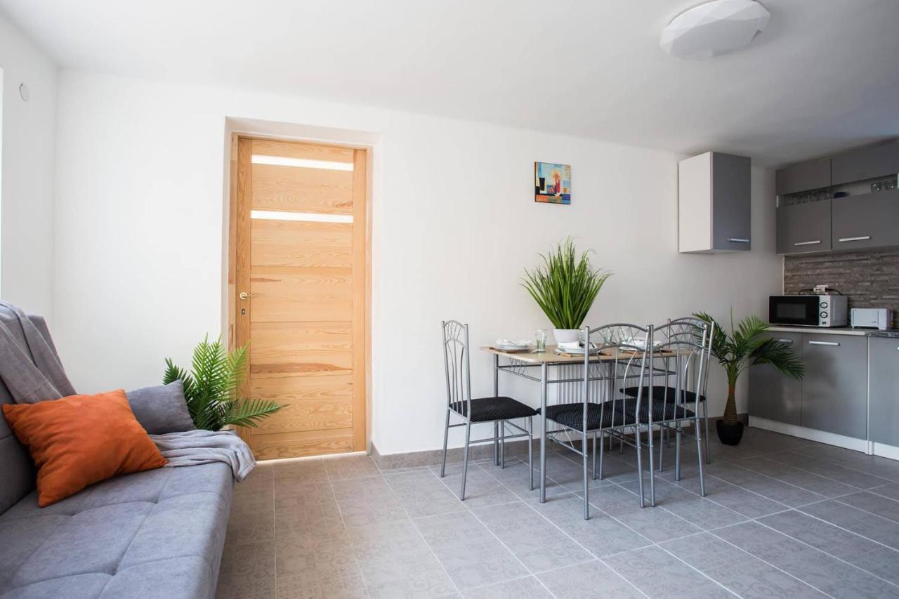 Csigahaz Apartman Pecs Exterior photo