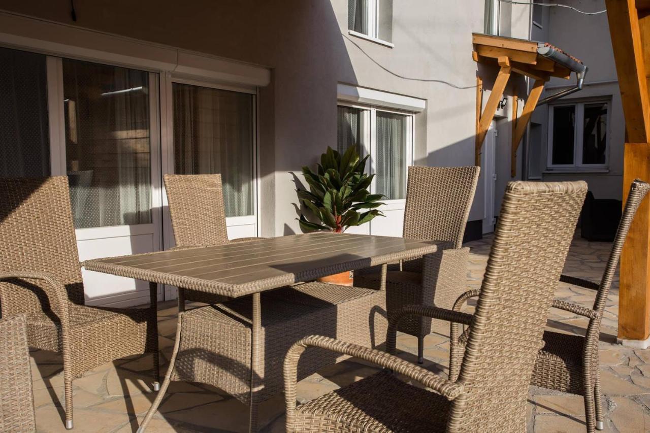 Csigahaz Apartman Pecs Exterior photo